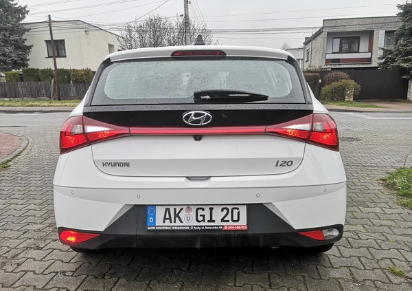 Hyundai i20 cena 67700 przebieg: 33000, rok produkcji 2021 z Śmigiel małe 301